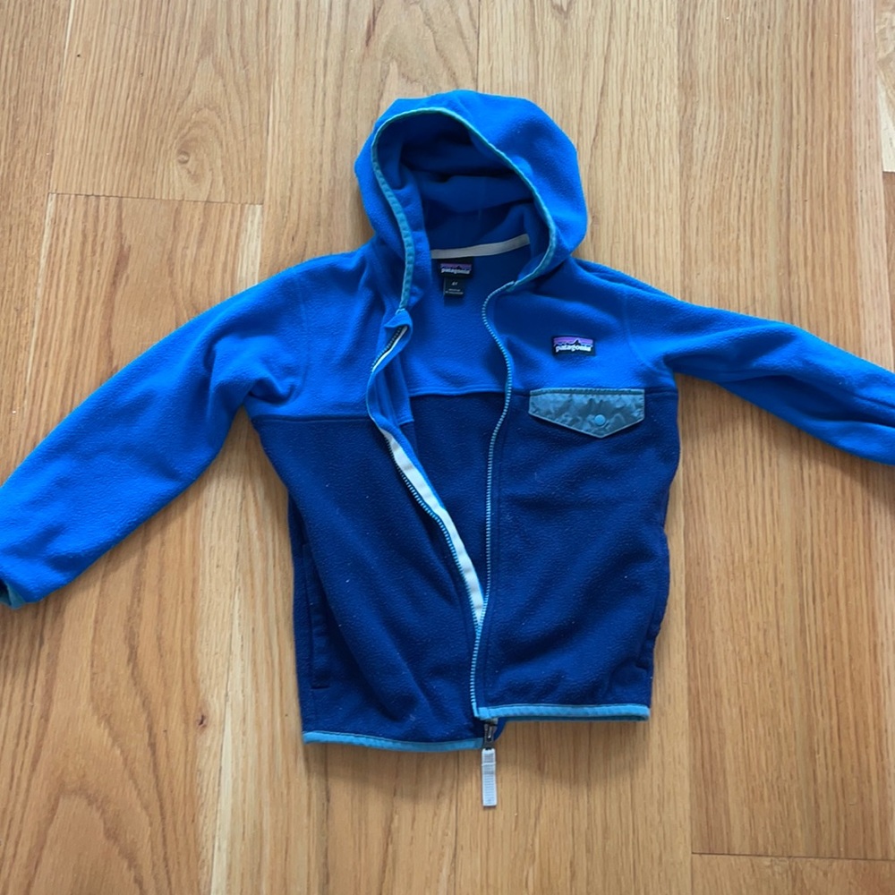 Kids blue Patagonia jacket